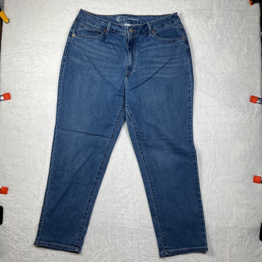No Boundaries Jeans Womens 15 Blue Denim Cotton Stretch High Rise Tapered Leg